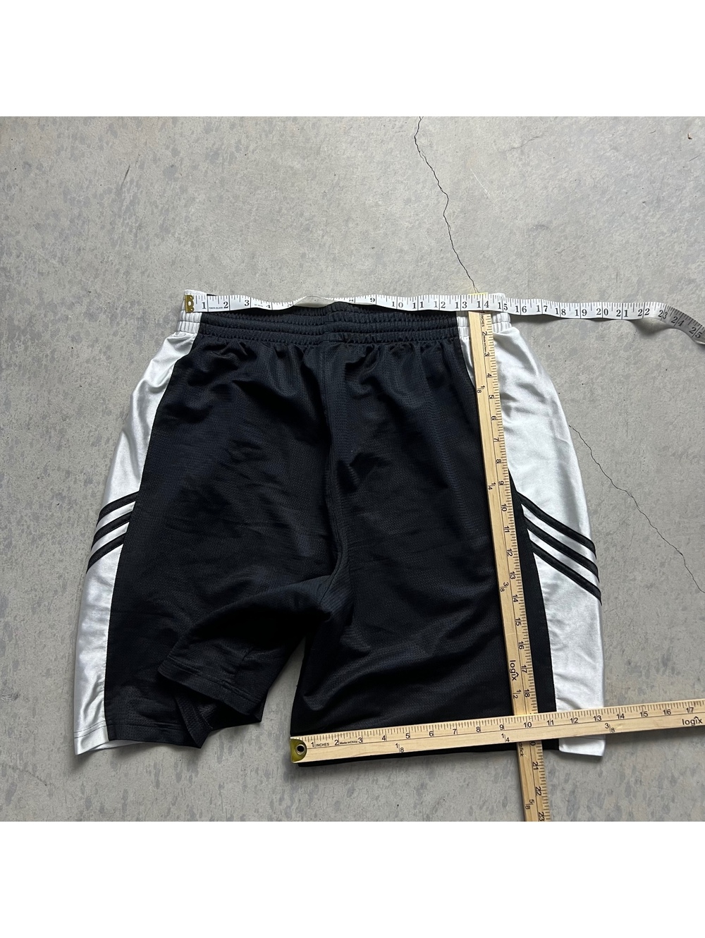 Y2K Adidas Baggy Gym Shorts Sz. L Striped Basketball Shiny Dazzle Sportswear - Picture 7 of 8